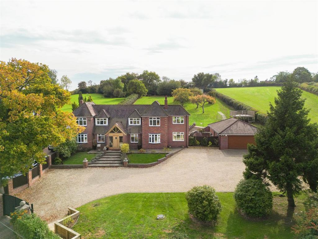 St Kenelms Road Romsley 1.jpg
