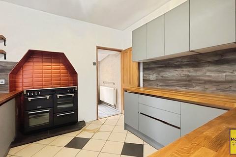 73 Heol Gwys, Upper Cwmtwrch, Swansea, SA9 2XH