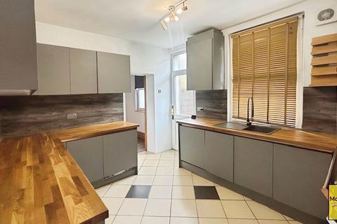 73 Heol Gwys, Upper Cwmtwrch, Swansea, SA9 2XH