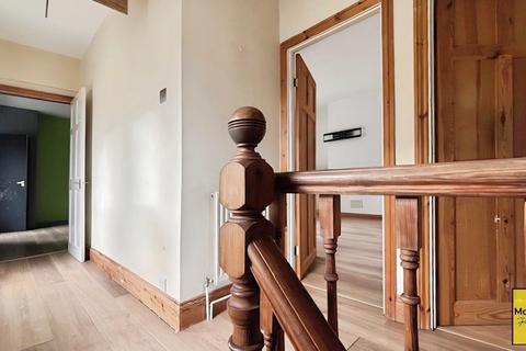 73 Heol Gwys, Upper Cwmtwrch, Swansea, SA9 2XH