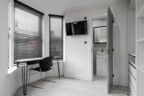 6 bedroom house to rent, Egerton Road, Liverpool L15