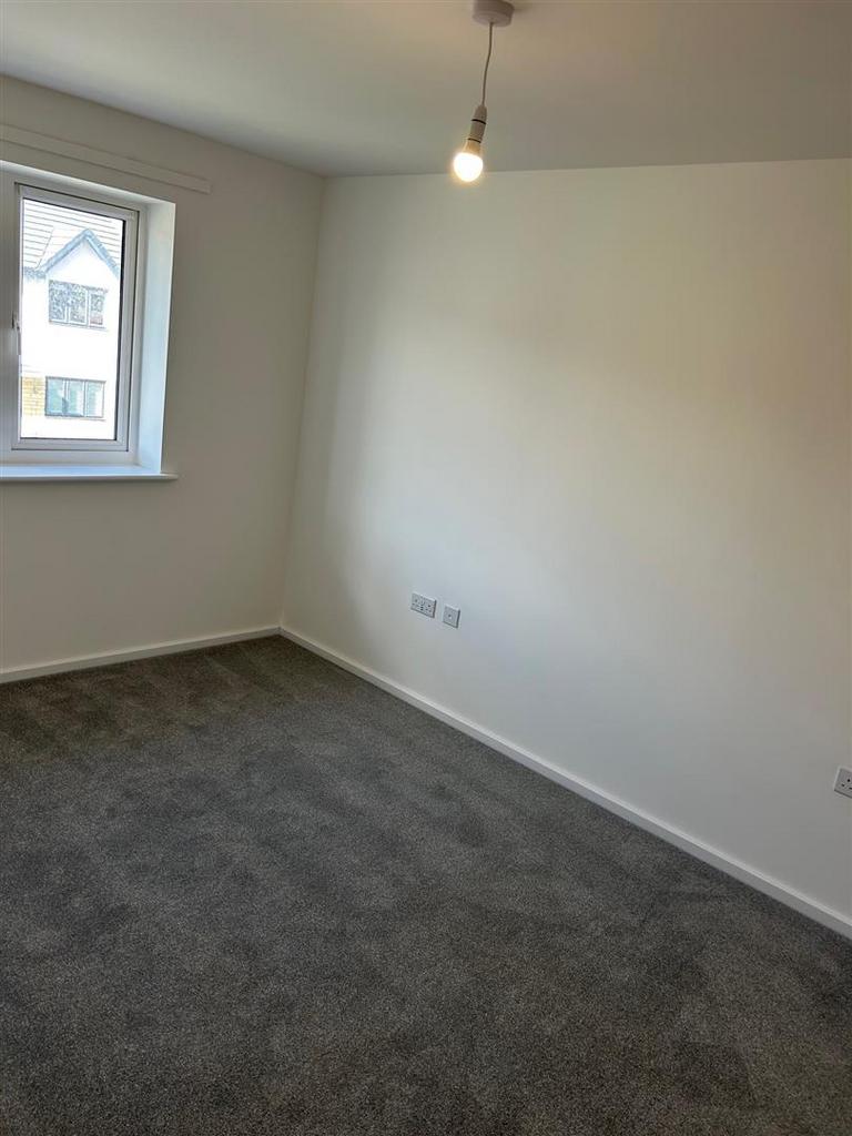 Front bedroom.jpg