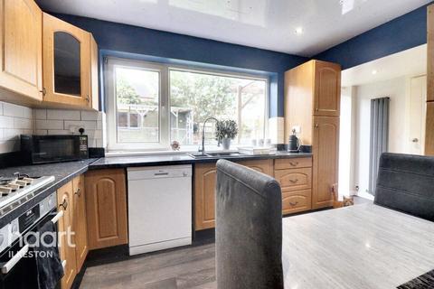 2 bedroom detached house for sale, Gladstone Street, Heanor