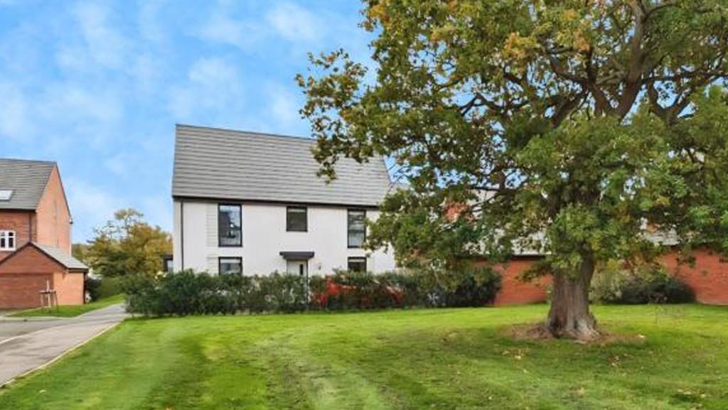 62 Fletcher Road 001.jpg