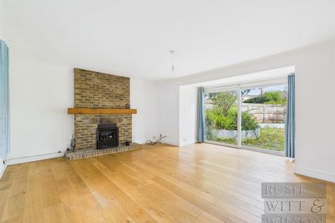 undefined, Briar Close, Fairlight
