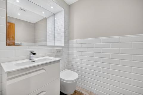 undefined, Leeds Road, Bramhope, Leeds, West Yorkshire, LS16