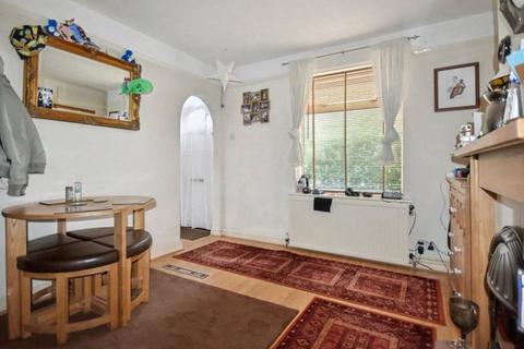 3 bedroom semi-detached house for sale, Greenfield Road, Farnham, Surrey, GU9