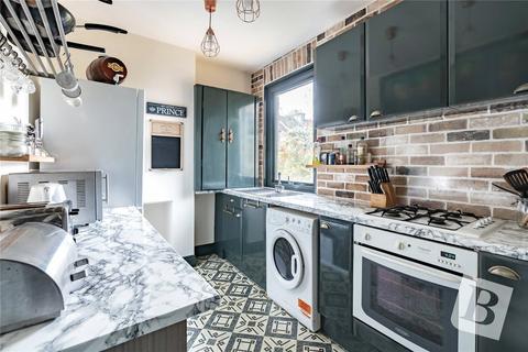 2 bedroom maisonette for sale, Royal Pier Road, Gravesend, Kent, DA12