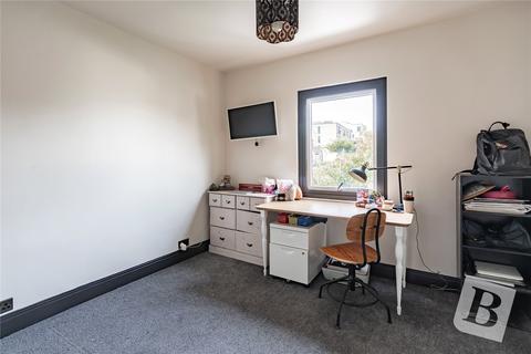 2 bedroom maisonette for sale, Royal Pier Road, Gravesend, Kent, DA12