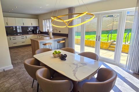 5 bedroom detached house for sale, Ashtree Croft Grove, Micklefield, Leeds, LS25