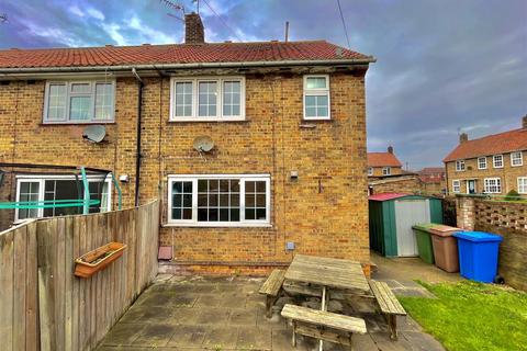 2 bedroom end of terrace house to rent, 2 Bed End Terraced House, Cranbeck Close, Bridlington, YO16 4RX