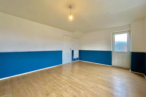 2 bedroom end of terrace house to rent, 2 Bed End Terraced House, Cranbeck Close, Bridlington, YO16 4RX