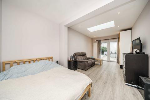 undefined, Allendale Road, Greenford UB6