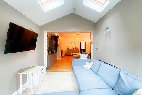 2 bedroom apartment for sale, Sydney Grove, Sunholme Estate, Wallsend