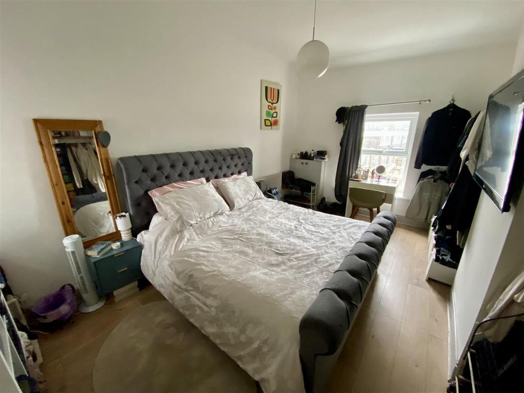 Bramleys Estate Agents - Knowles Hill Road - Dewsb