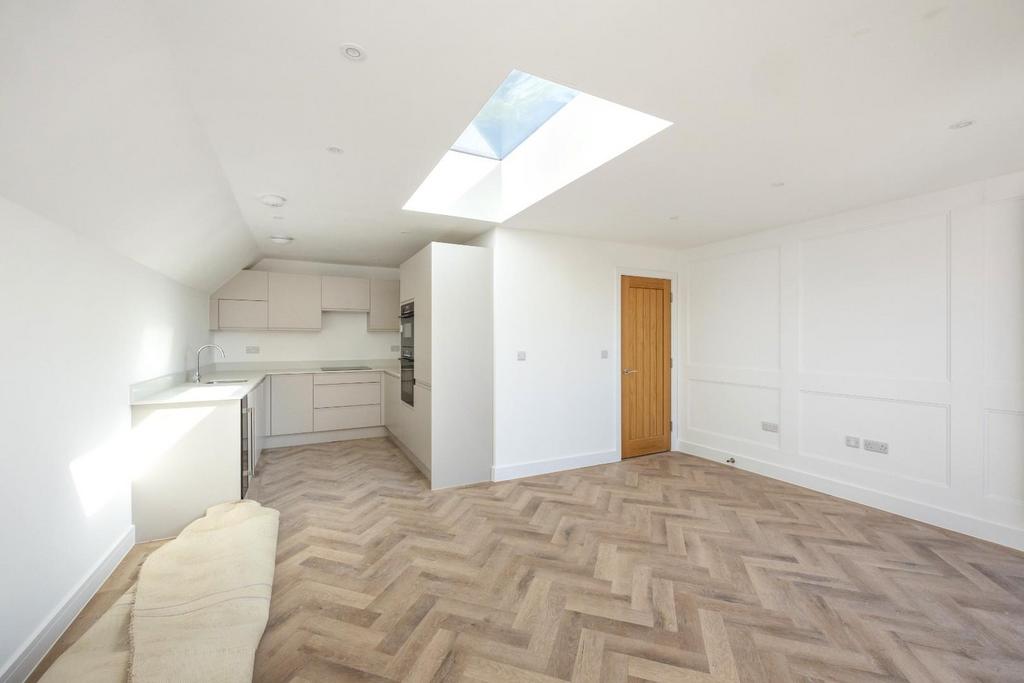 Living Room/Kitchen