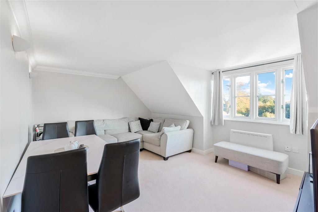 ELIZABETH HOUSE, FLAT 41 (16 FROM 27)-1.jpg
