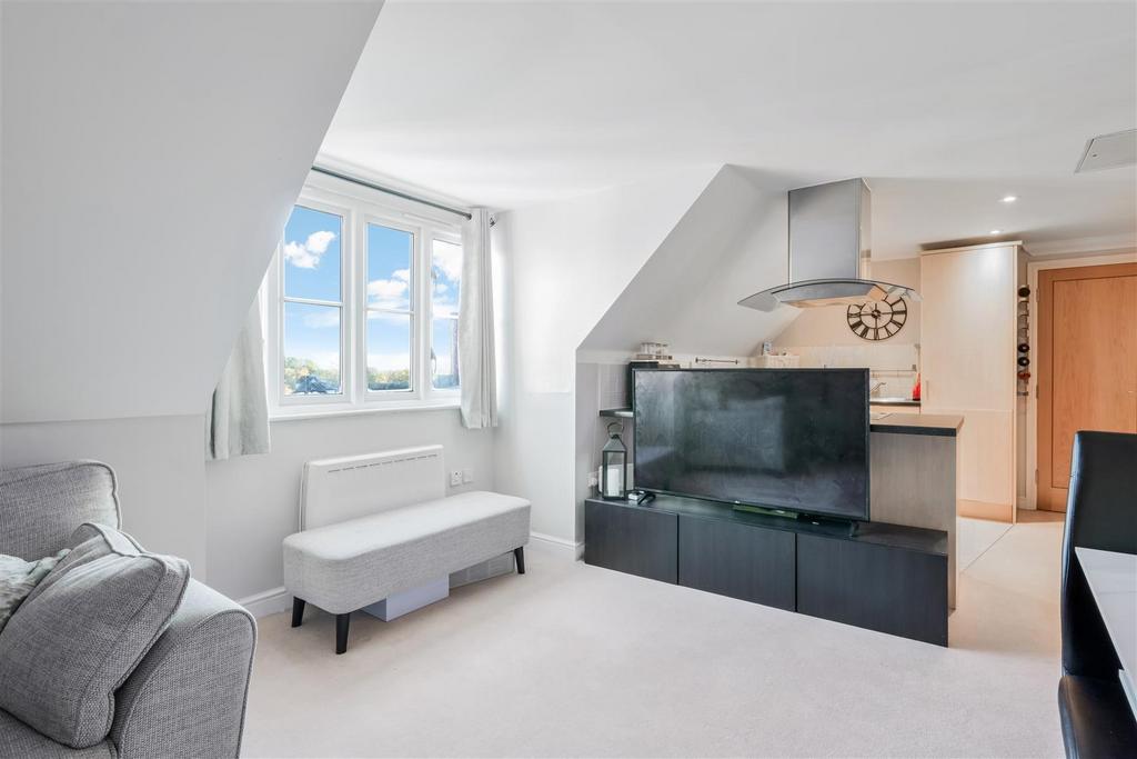 ELIZABETH HOUSE, FLAT 41 (16 FROM 27)-3.jpg