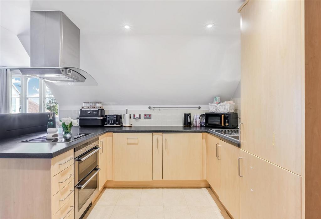 ELIZABETH HOUSE, FLAT 41 (16 FROM 27)-7.jpg