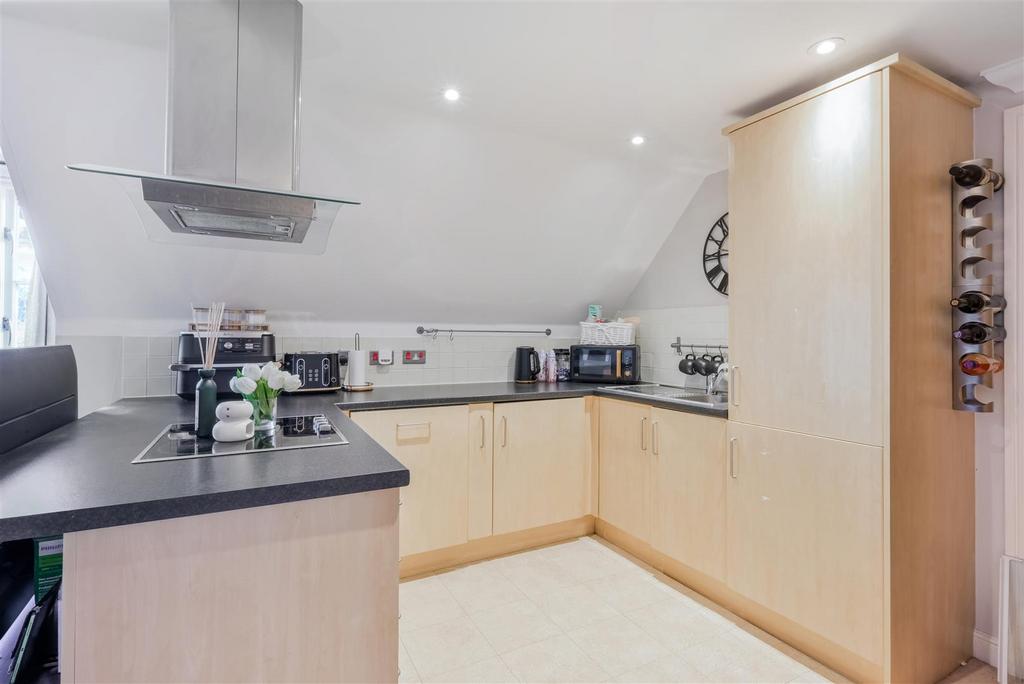 ELIZABETH HOUSE, FLAT 41 (16 FROM 27)-5.jpg