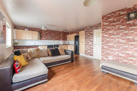 2 bedroom flat for sale, Brazen Gate, Norwich
