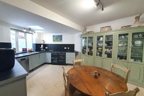 undefined, St James Street, South Petherton, TA13