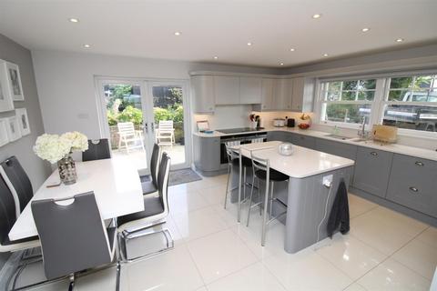 3 bedroom detached house for sale, Main Road, Woodham Ferrers