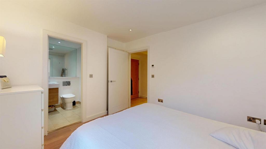 LGF2 PG.bedroom2.jpg