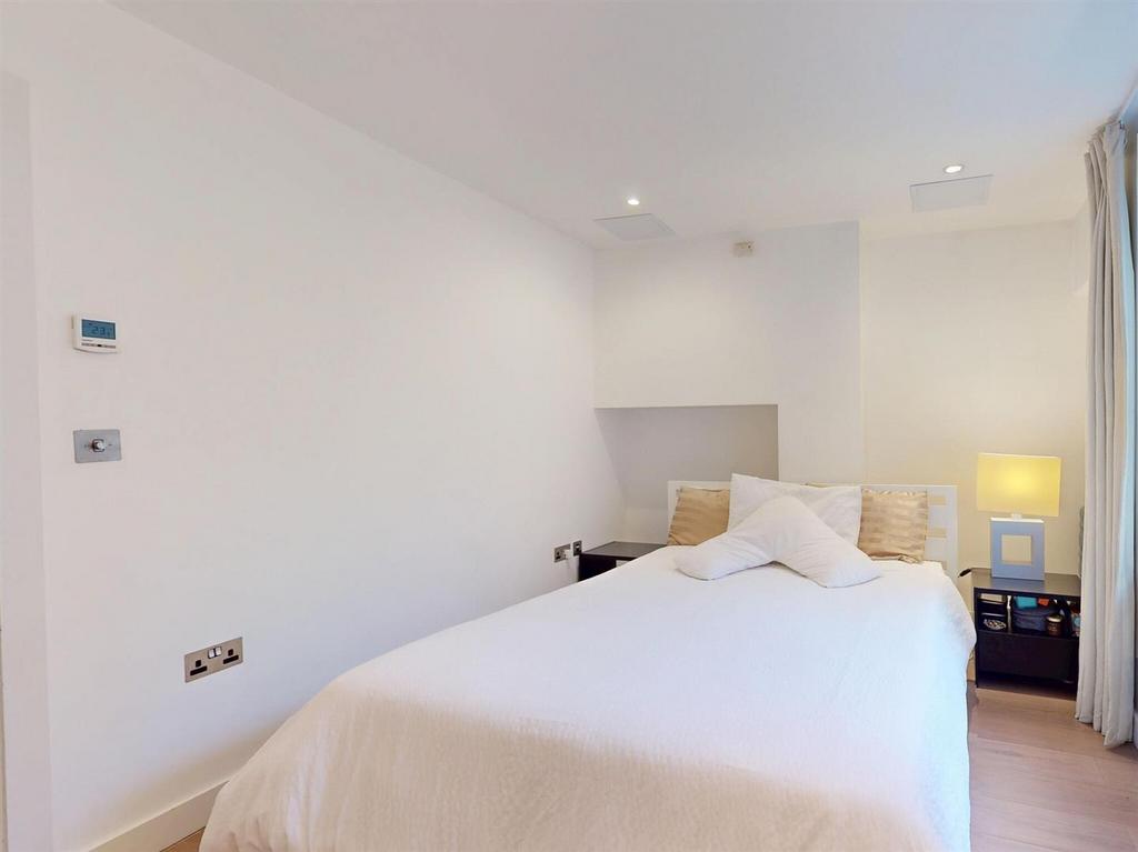 LGF2 PG.bedroom3.jpg