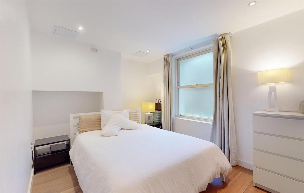 LGF2 PG.bedroom.jpg