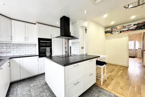 4 bedroom semi-detached house for sale, Bleak Hill Road, Eccleston