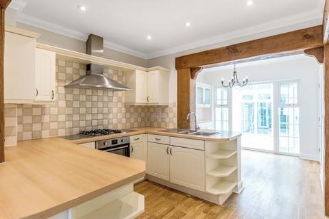 3 bedroom townhouse to rent, St Martins Lane, Beckenham, BR3