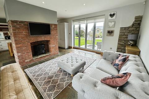 4 bedroom semi-detached house for sale, Eglwys Nunnydd, Margam, Port Talbot, SA13