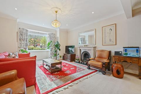 undefined, Windmill Road, Ealing