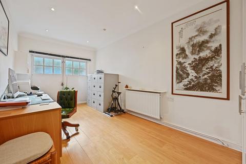 undefined, Windmill Road, Ealing