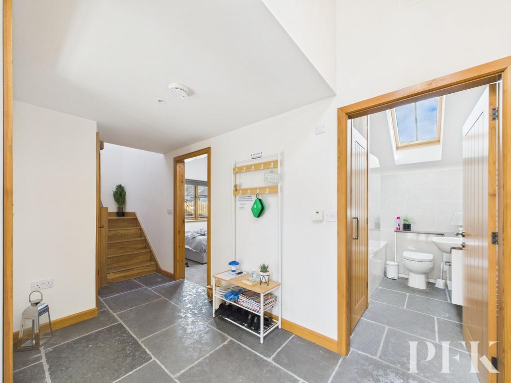 Low Fold Annexe- Entrance Hall