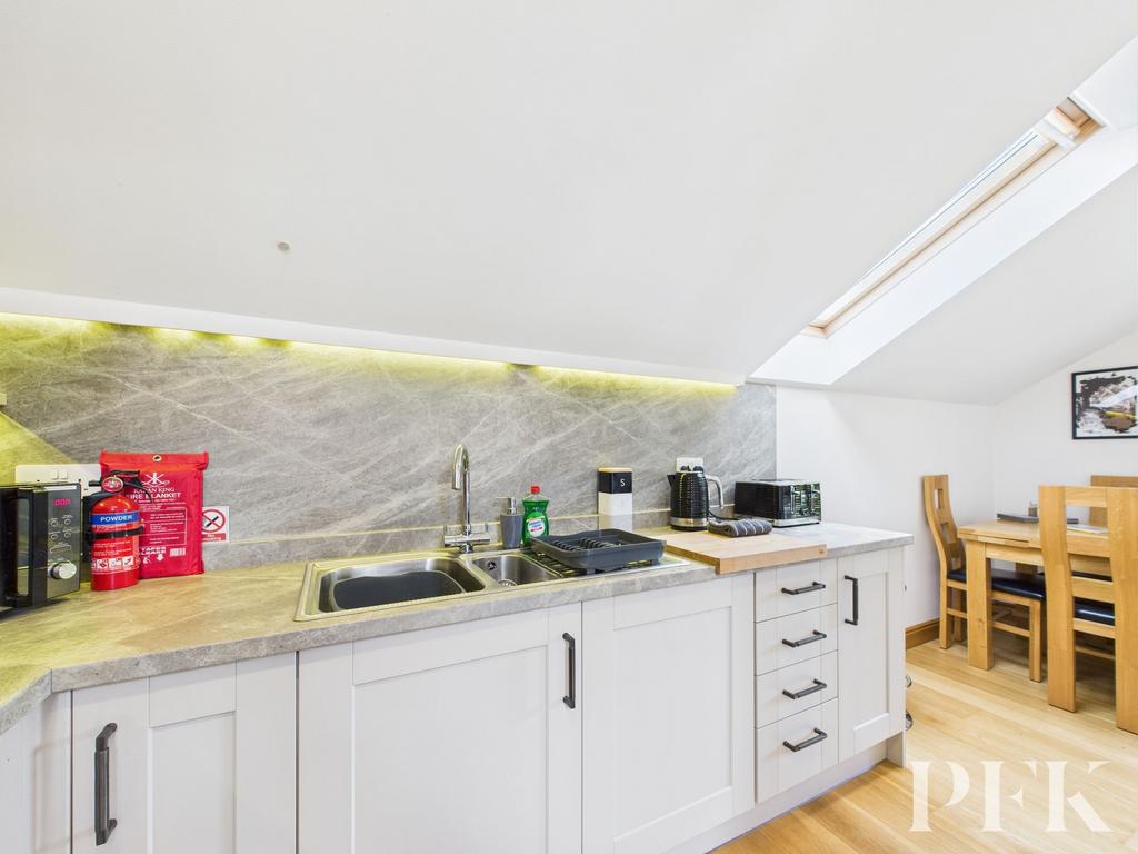 Low Fold Annexe- Kitchen