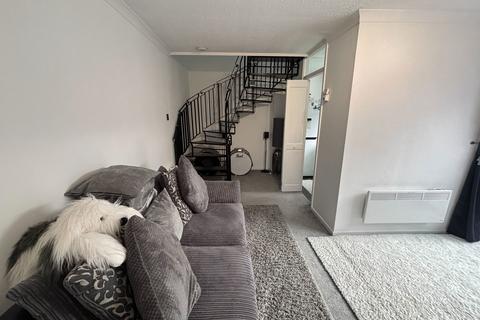 1 bedroom semi-detached house for sale, Staplehurst, Kent