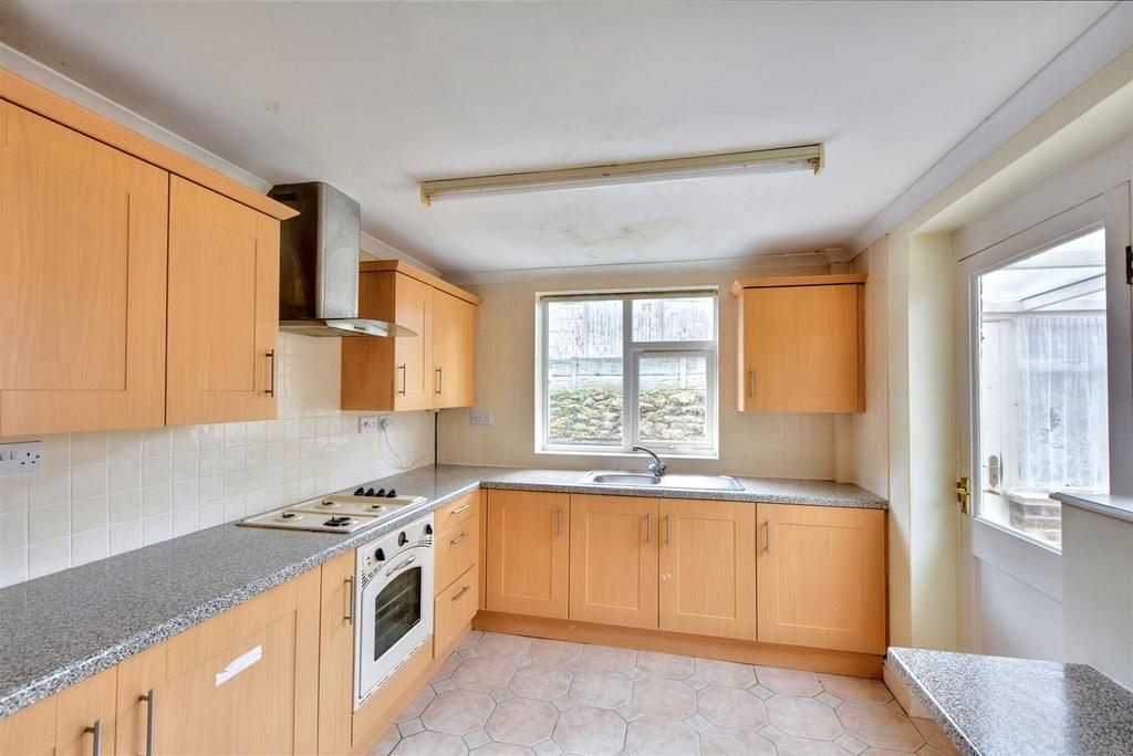 Kitchen 1.jpeg