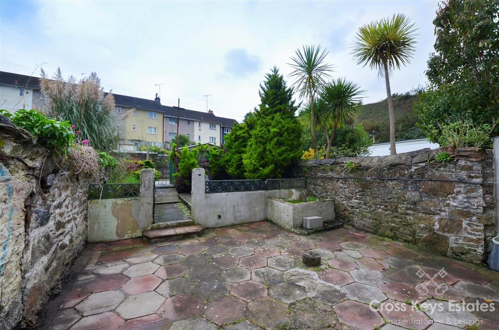 Garden &amp; Parking