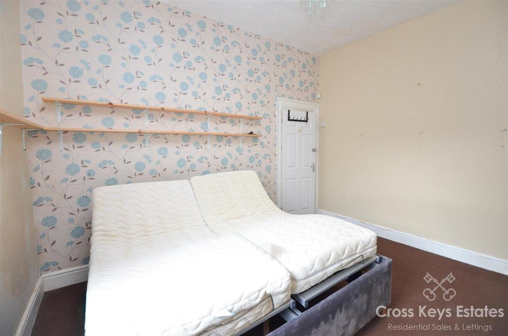 Dining Room/Bedroom