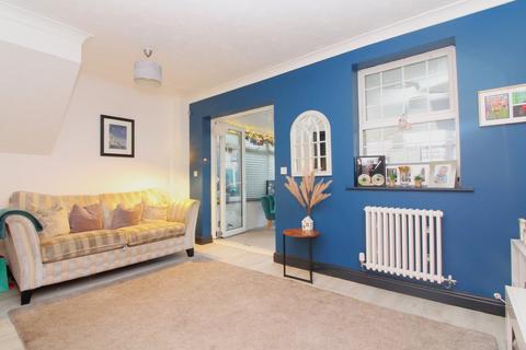 undefined, Kingfisher Road, Shefford, SG17