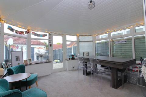 undefined, Kingfisher Road, Shefford, SG17