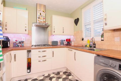 undefined, Kingfisher Road, Shefford, SG17