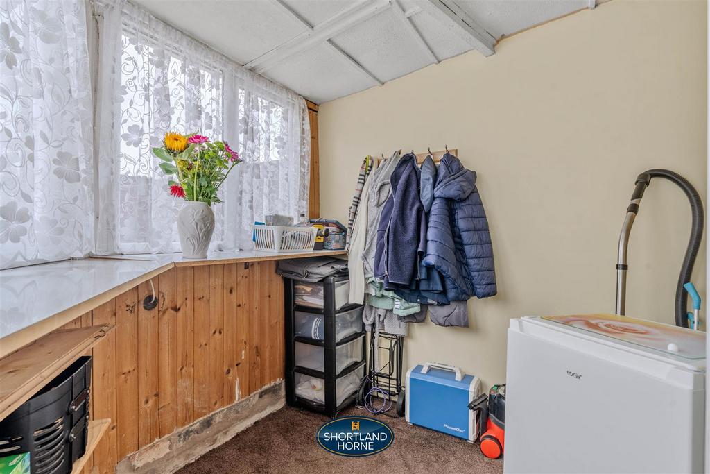 Lean-to