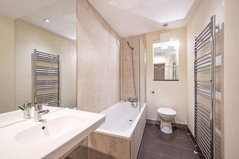 2 bedroom flat to rent, Elizabeth Mews, Bethnal Green, London, E2