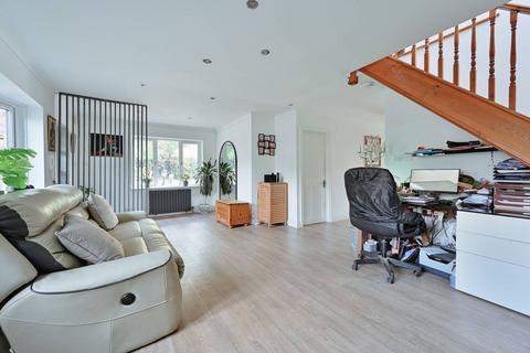 undefined, Toms Lane, Kings Langley, Hemel Hempstead, Kings Langley, WD4