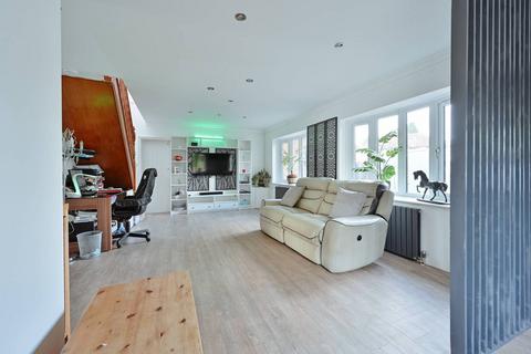undefined, Toms Lane, Kings Langley, Hemel Hempstead, Kings Langley, WD4