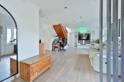 undefined, Toms Lane, Kings Langley, Hemel Hempstead, Kings Langley, WD4