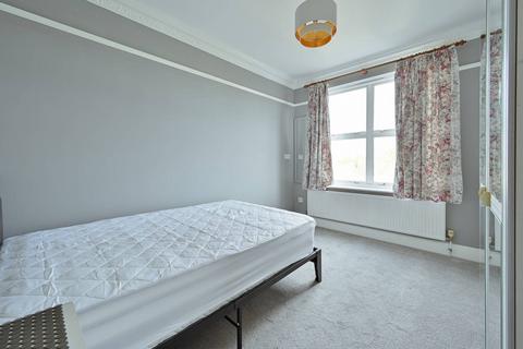 undefined, Bushey, Bushey, WD23